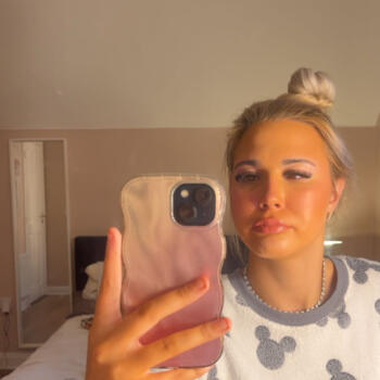 Babysitter in Waterford: Lydia