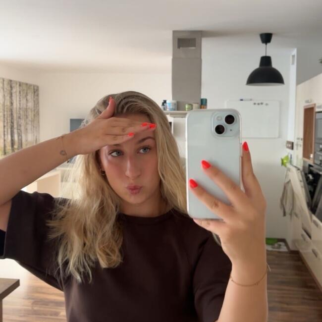 Babysitter in Wien: Helen