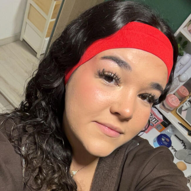 Babysitter in Saint-Maurice-de-Lignon: Célia
