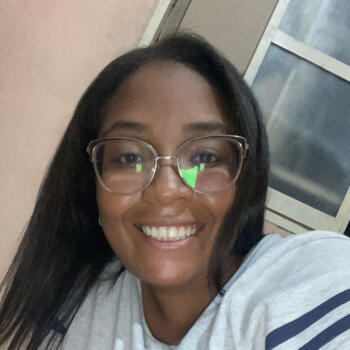 Babysitter in Itatiba: Emily