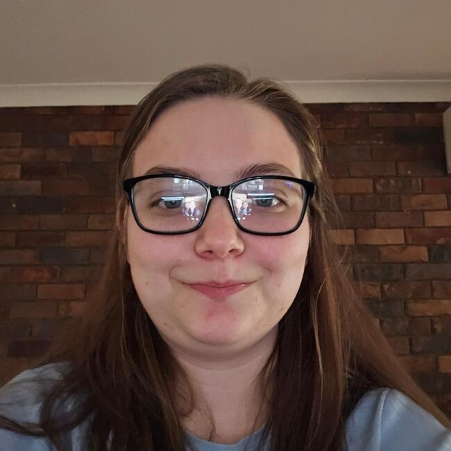 Babysitter in Toowoomba: Plymouth