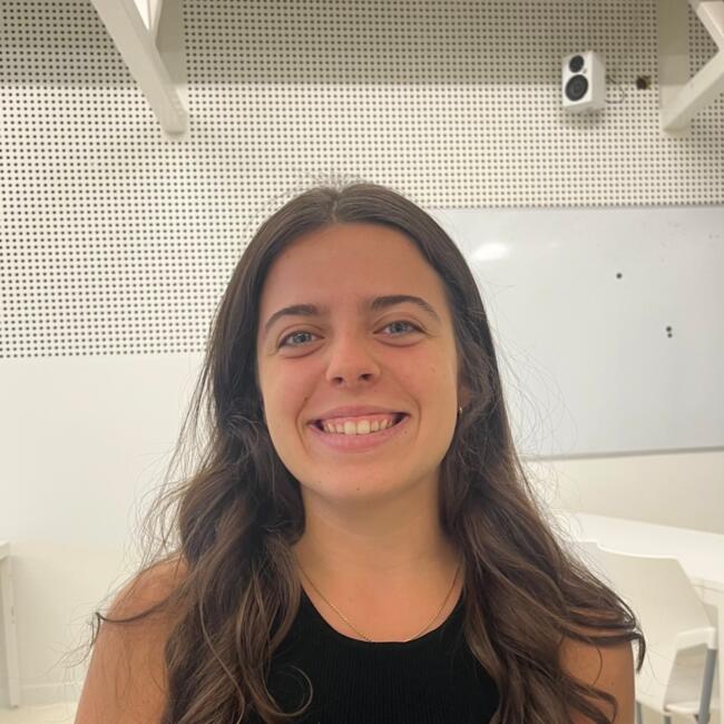 Canguro en Zaragoza: Claudia