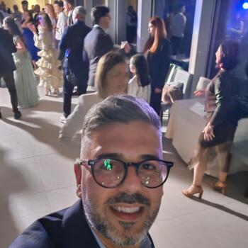 Lavoro per babysitter a Como: lavoro per babysitter Gaetano