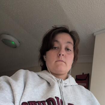 Babysitting job in Sheerness: babysitting job Keeley