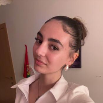 Babysitter in Merelbeke: Luna