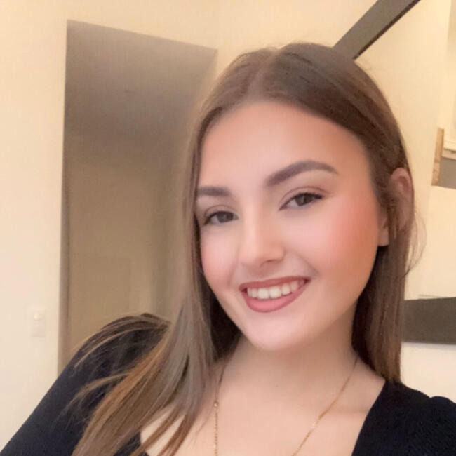 Babysitter in La Garde: Lana