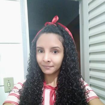 Emprego de babá em Goiânia: emprego de babá Aline