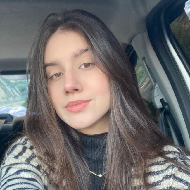 Babá em Volta Redonda: Maria Clara