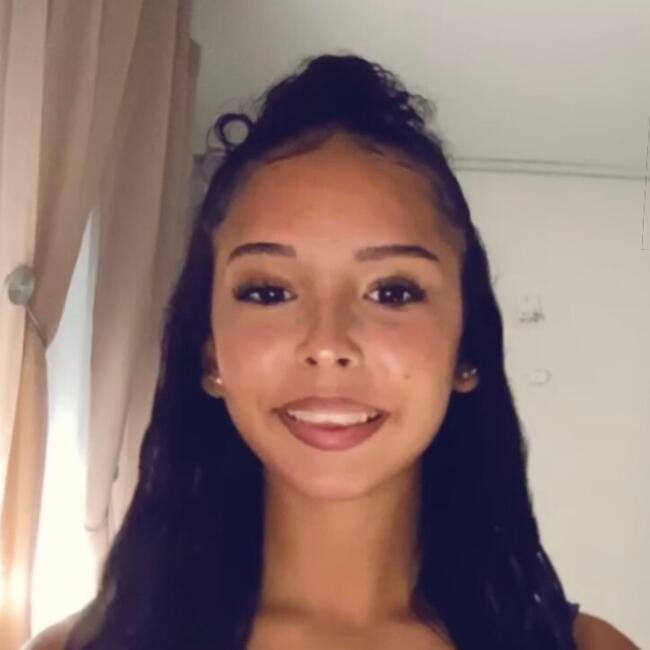 Babysitter in Argeles: Myriam