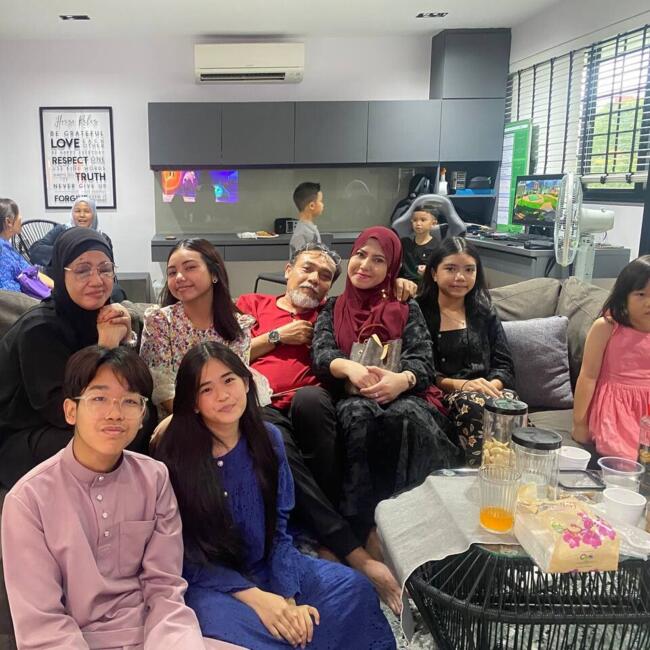 Babysitter in Singapore: Sarah