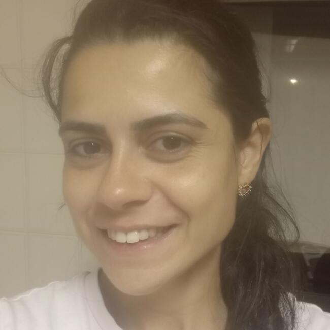Trabalho de babysitting em Figueira da Foz: Karen
