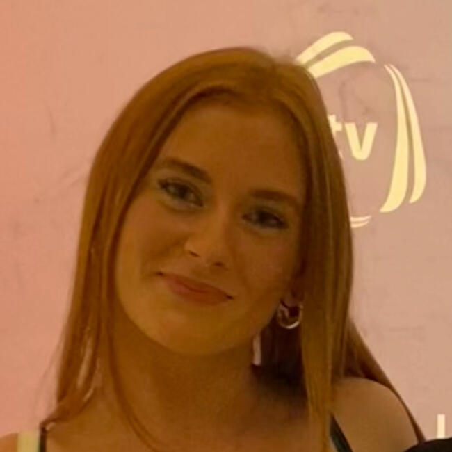 Babysitter in Dorking: Charlotte