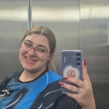 Babysitter in Itajaí: Anna julia