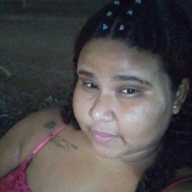 Babá em Rondonópolis: Verônica