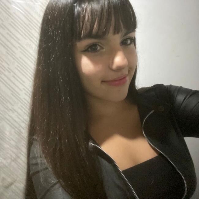 Babysitter in Pilar: Zahira