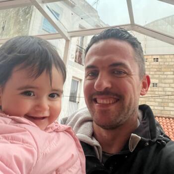 Trabajo de canguro en Vigo: trabajo de canguro Jose Miguel