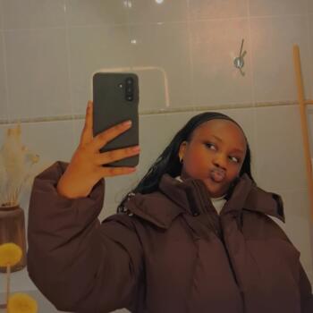 Babysitter in Marchtrenk: Nelly