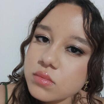 Babysitter in Serra: Emilly Celestino Mangelino