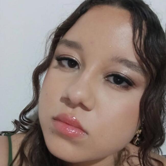 Babysitter in Serra: Emilly Celestino Mangelino