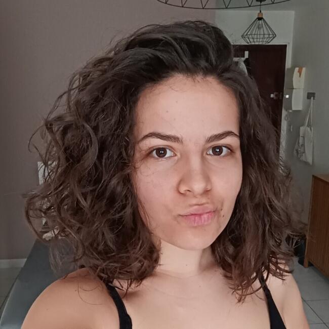 Babysitter in Lille: Eva