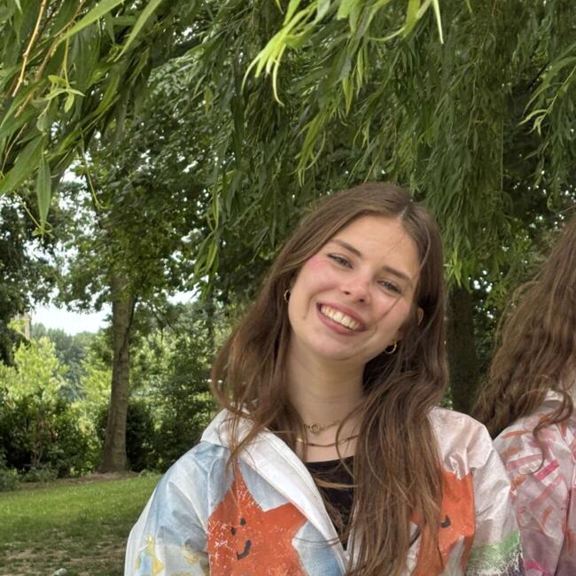 Babysitter in Douvrin: Louise