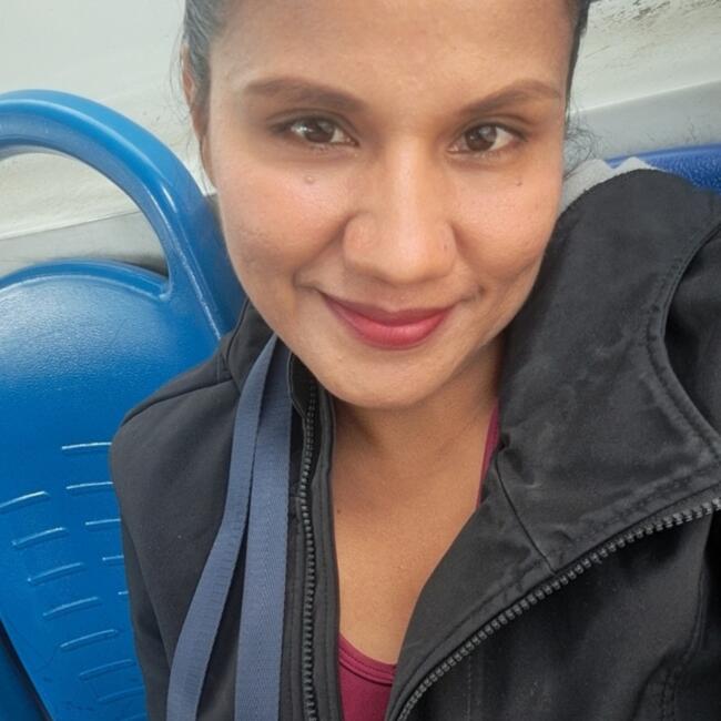 Niñera en Eloy Alfaro: Tania