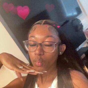 Babysitter in Fort Lauderdale: Destiny