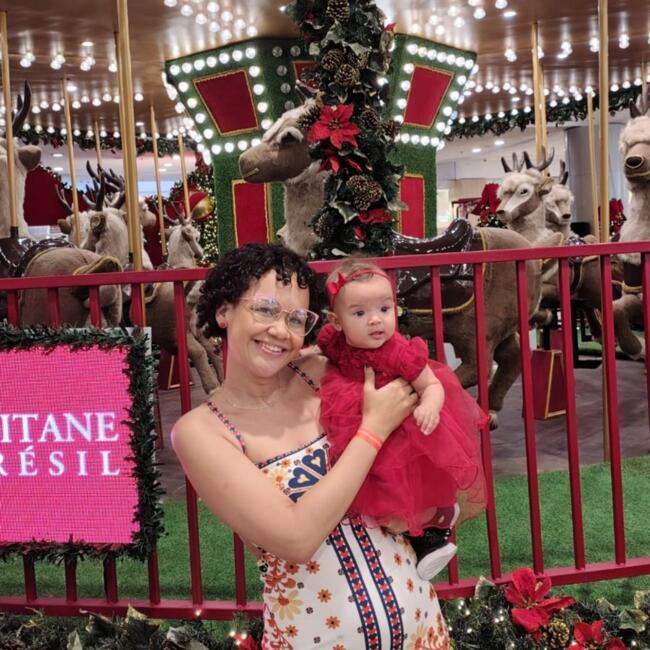Emprego de babá em Rio de Janeiro: Juliana