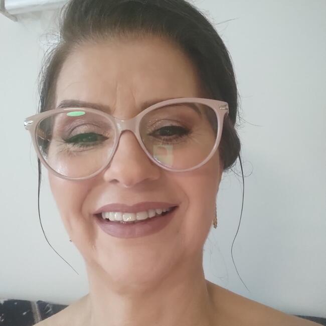 Babá em Balneário Camboriú: Rozane