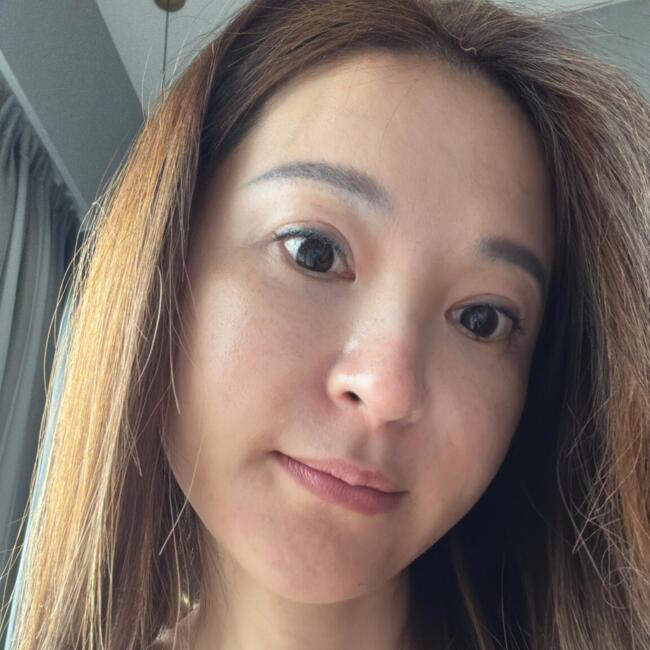 Babysitting job in Singapore: Lili