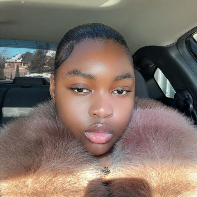 Baby-sitter in Oshawa: Lesley