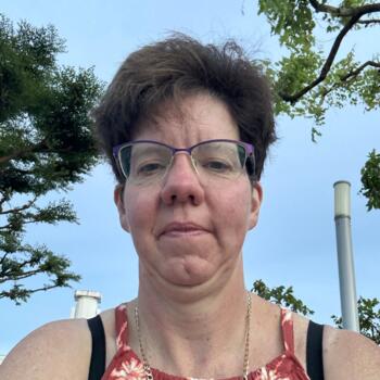 Nanny in Leeds: Heather