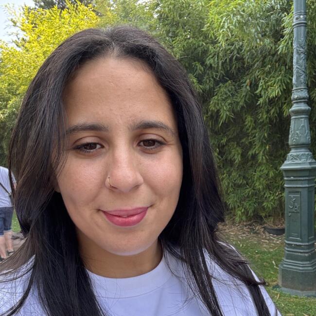 Babysitter in Paris: Imane