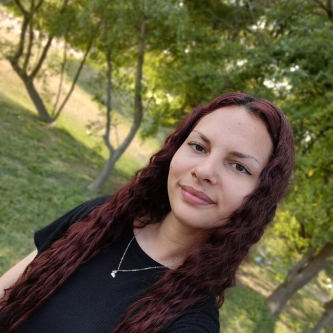 Niñera en Caseros (Buenos Aires): Milagros Rojas