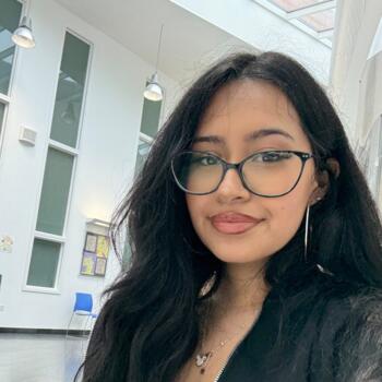 Babysitter in London: Aiyana