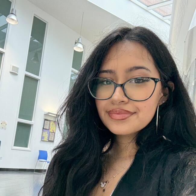Babysitter in London: Aiyana