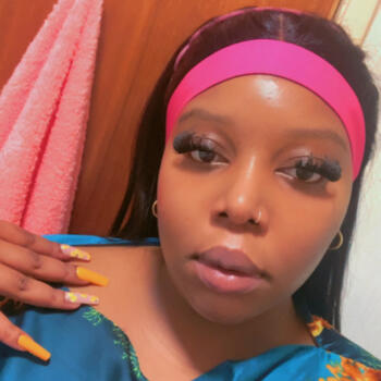 布拉德福德的臨時保母工作: 臨時保母工作 Luna