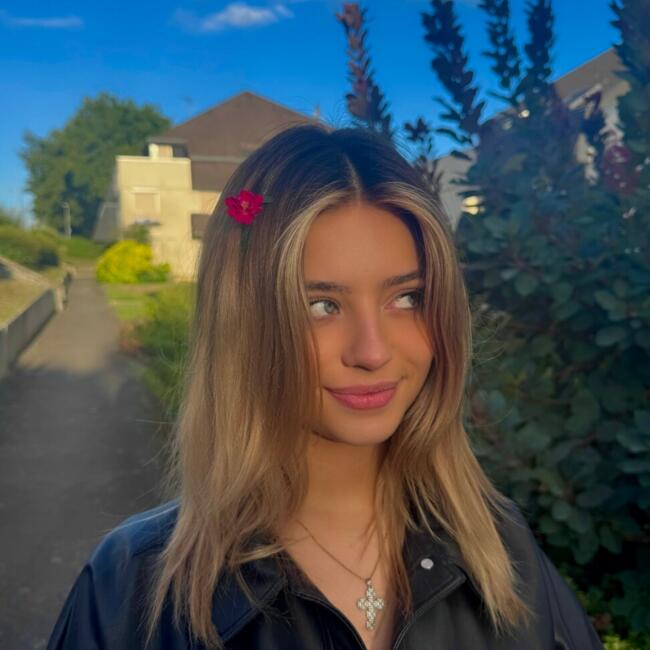 Babysitter in Cesson-Sévigné: Laura