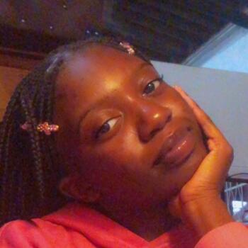 Babysitter Marondera: Ashley