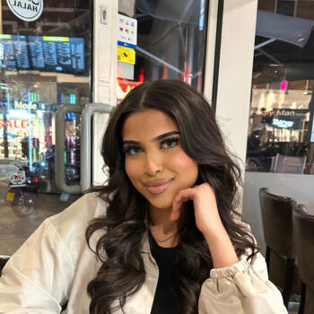 Babysitter Rotterdam: Aya