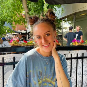 Babysitter in Calgary: Pyper