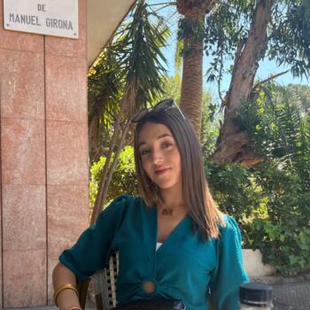 Babysitter Esplugues de Llobregat: Mae Alarcón 
