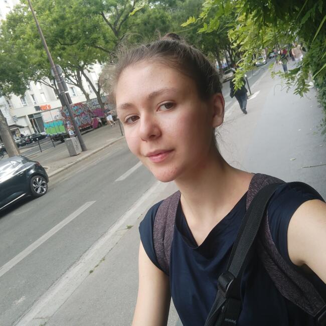 Babysitter στην περιοχή Καέν: Elodie