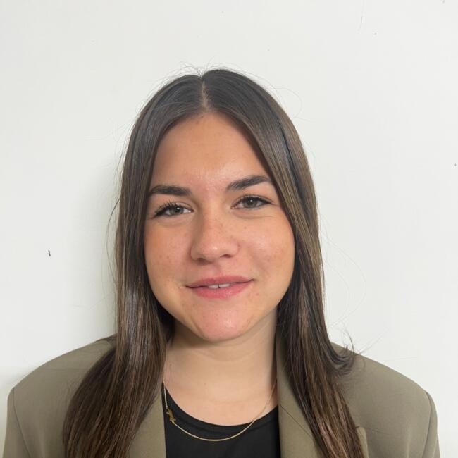 Babysitter in Baillargues: Jade