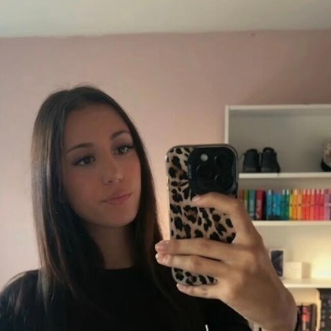 Babysitter in Issoire: Mayana
