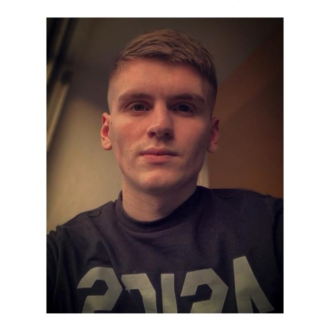 Babysitter in Arlon: Guy