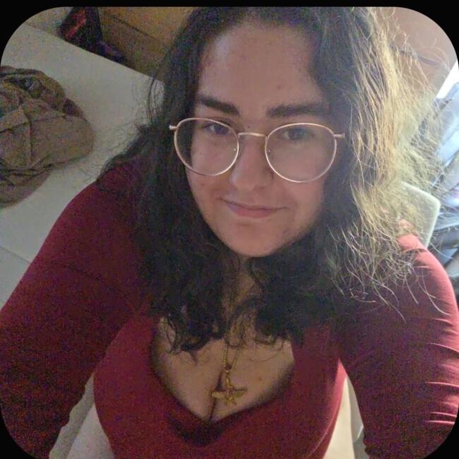 Babysitter in Arcueil: Roxana