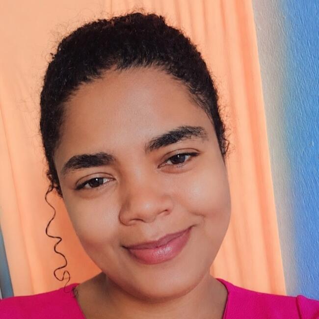 Babá em Araçagi: Aparicida