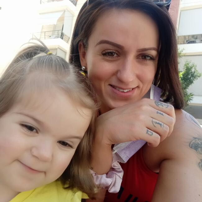 Δουλειά για babysitter στην περιοχή Πειραιάς: Sandra