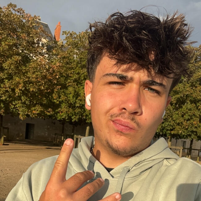 Babysitter in Blois: Matheo